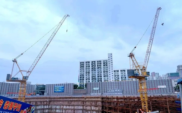 闪灼韩国 | 尊龙凯时塔机深耕外洋高端市场