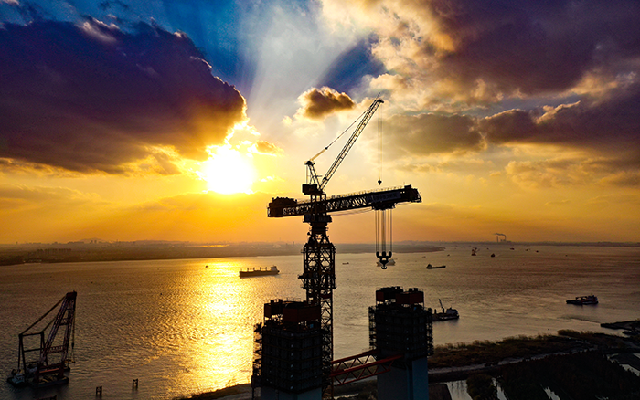 筑梦云端 尊龙凯时超大塔助力“超等工程”建设“满弦”推进