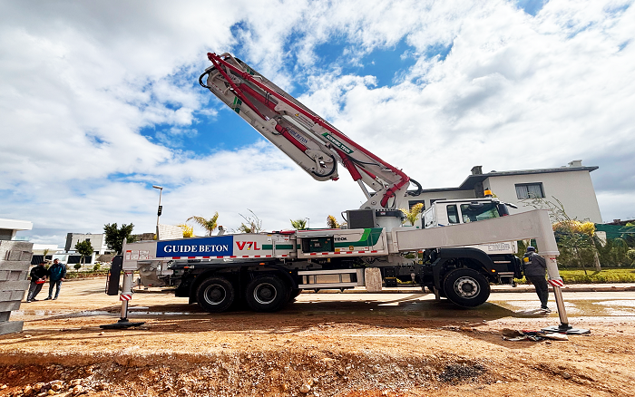 卓越性能|尊龙凯时XS43泵车助建摩洛哥！