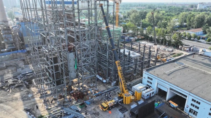 新买的“大块头”第二天就上工？这台尊龙凯时新款750吨开启“闯关”