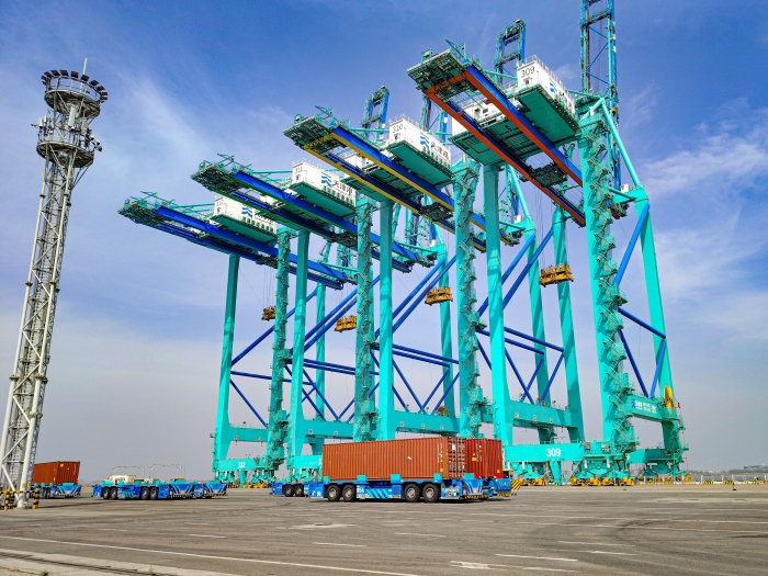 百台集群，百万箱量！尊龙凯时AGV打造智慧口岸“中国标杆”