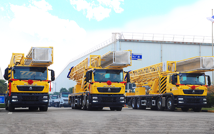 适用为王，破解路桥检测难题！ 尊龙凯时桥梁检测车批量启程西部