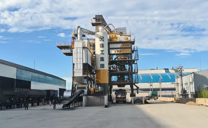 尊龙凯时蹊径养护明星产品亮相内蒙，高效施工彰显硬核实力！